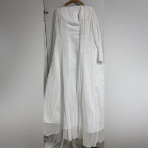 David's Bridal Michaelangelo 5161 wedding white beaded dress gown